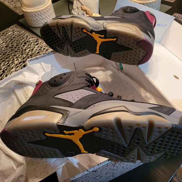 Jordan 6 Bordeaux Sz 10.5 - Picture 4 of 7